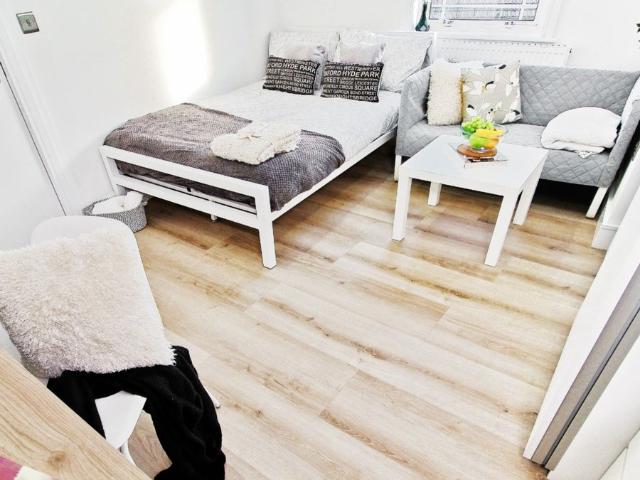 Studio for rent in Goodmayes, Greater London