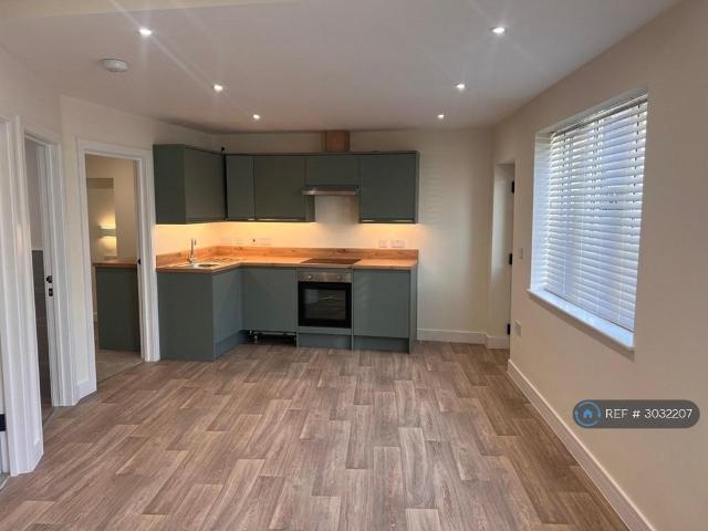 House for rent in Wolverton and Greenleys, Old Wolverton