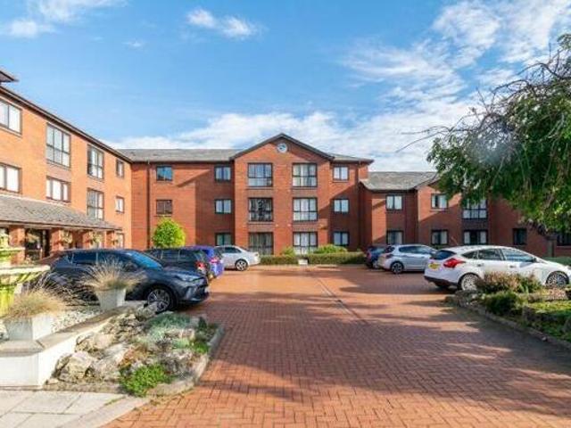 House for sale in Roby Mill, Lancashire