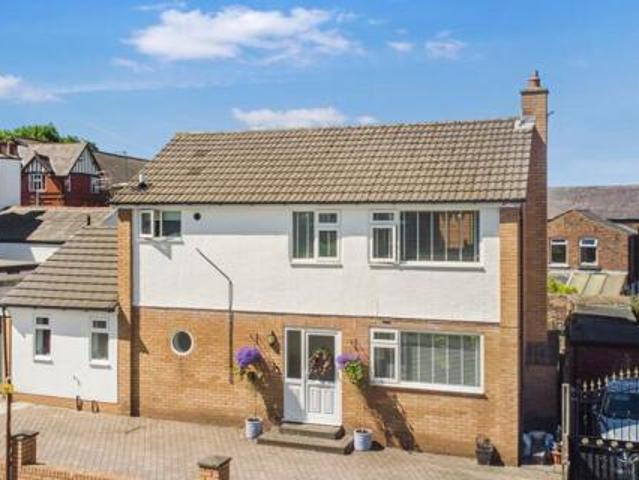 House for sale in Roby Mill, Lancashire