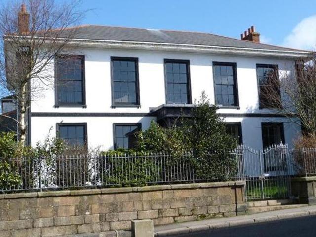 House for sale in Mount Ambrose, Cornwall