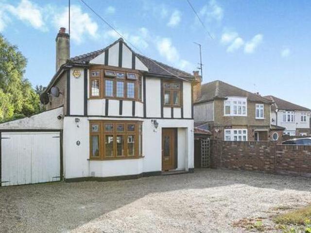 House for sale in Shepperton, Spelthorne