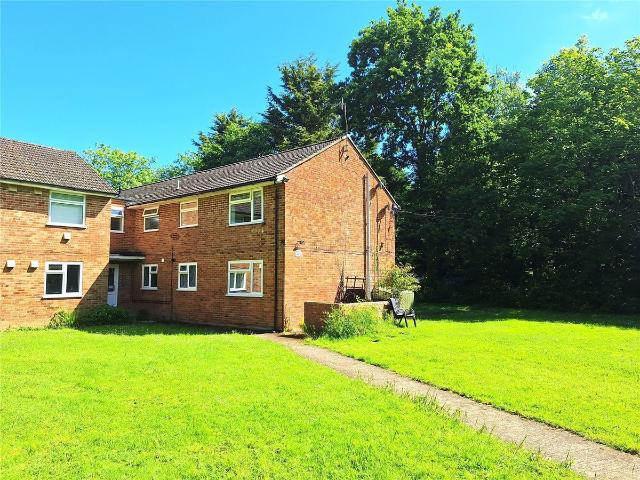 Apartment for rent in Burstow, Hillview