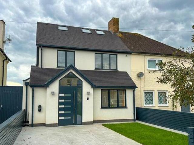 House for sale in Lyons, Greater London