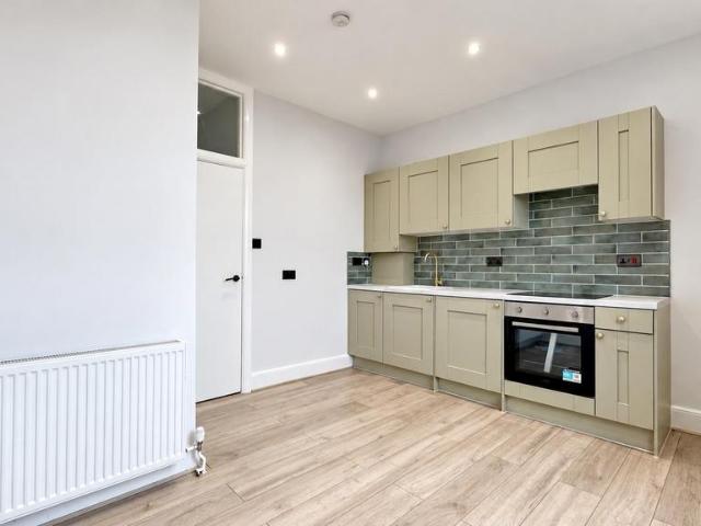 Apartment for rent in London Borough of Enfield, Greater London