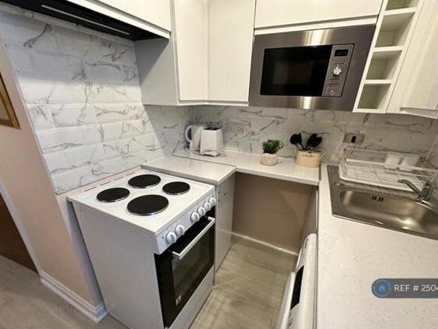 House for rent in Lyons, Greater London