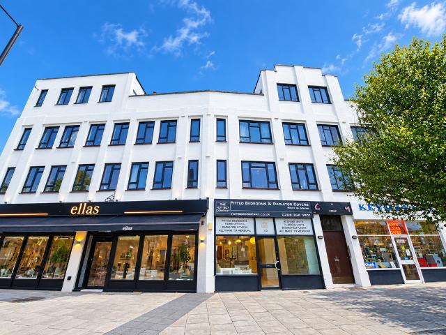 Apartment for rent in Winchmore Hill, Greater London
