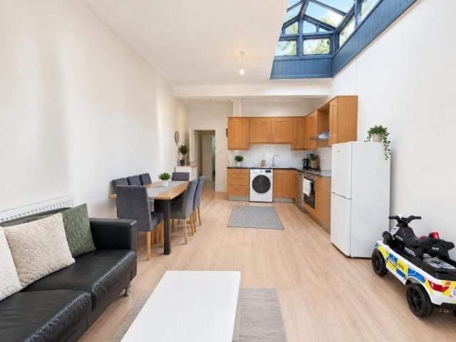Apartment for rent in London Borough of Enfield, Greater London