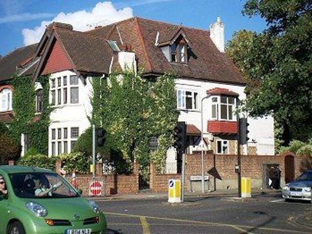 Studio for rent in Palmers Green, Greater London