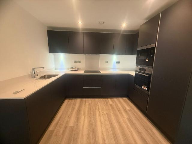 Apartment for rent in Winchmore Hill, Edmonton