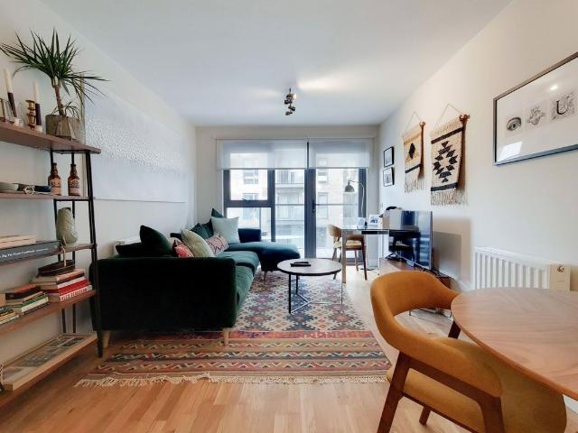 House for rent in Brownswood Park, Stoke Newington