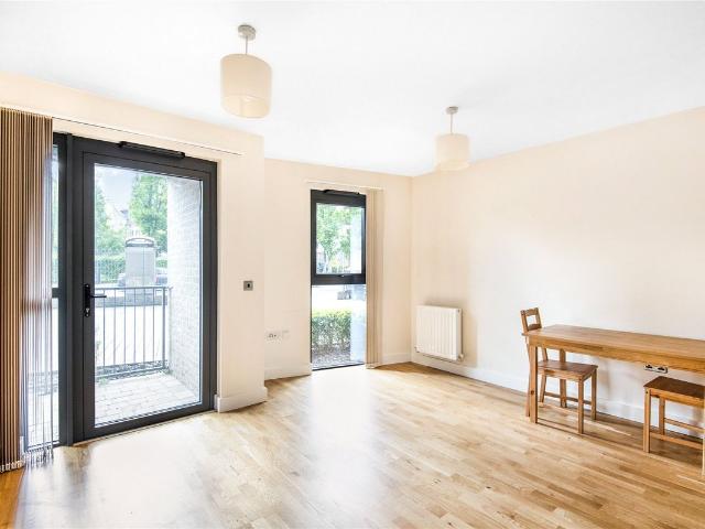 House for rent in Brownswood Park, Greater London
