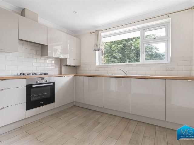 Apartment for rent in North Finchley, Greater London