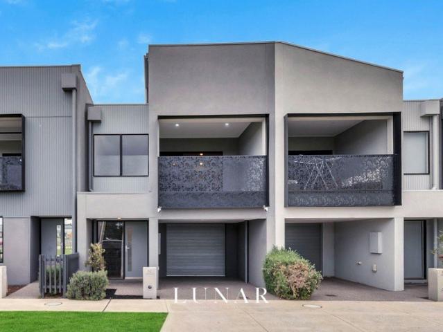 Townhouse for sale in Brompton, Melbourne
