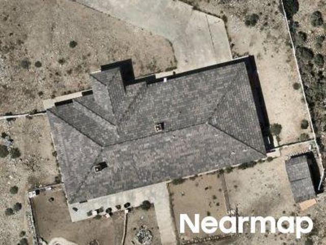 House for sale in Piñon Hills, San Bernardino County