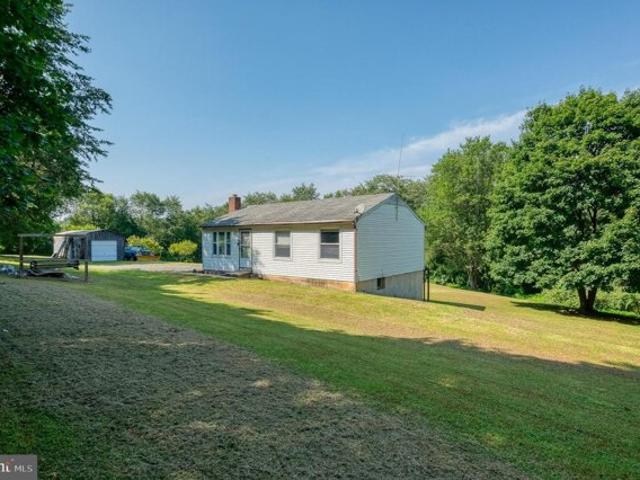 House for sale in White Hall