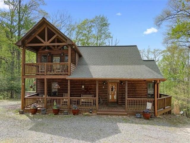 House for sale in Blue Ridge