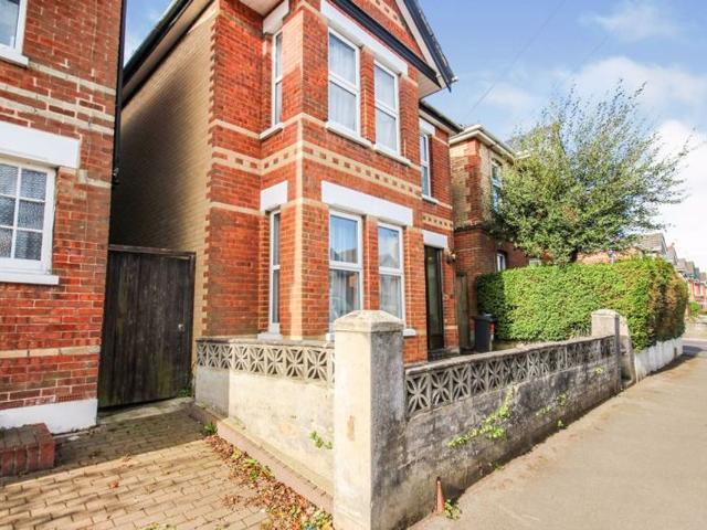 Apartment for rent in Winton, Bournemouth