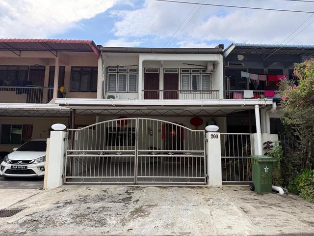 Terraced House for sale in Kuching, Bahagian Kuching