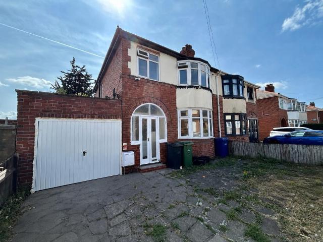 House for rent in Dixons Green, West Midlands
