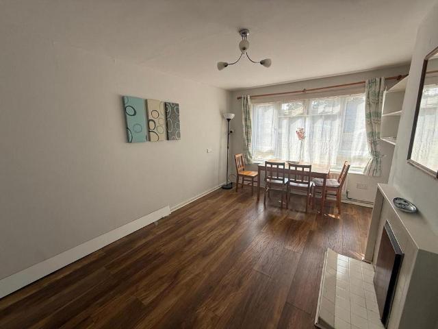 House for rent in Cockfosters, Greater London