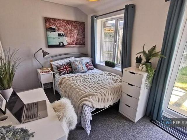 House for rent in Swindon, England