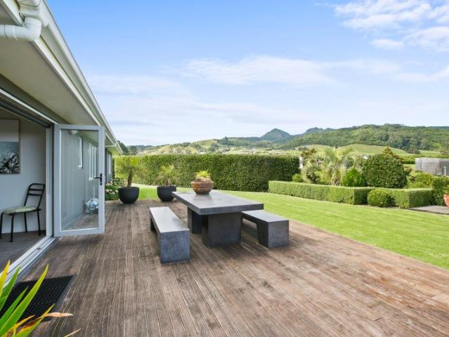 House for sale in Oakura