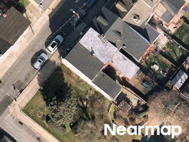 Townhouse for sale in Lancaster