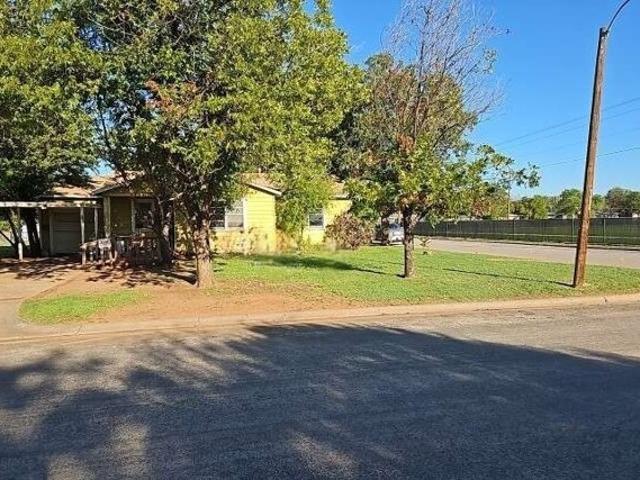 House for sale in Taylor, Texas