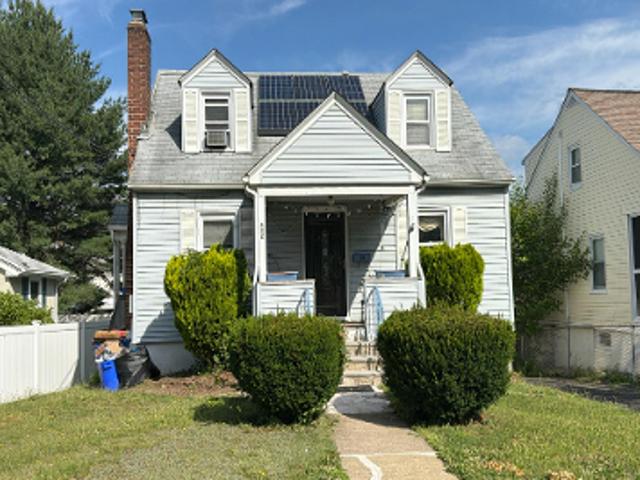 House for sale in Avenel, New Jersey