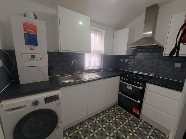 Apartment for rent in Upton Park, Greater London