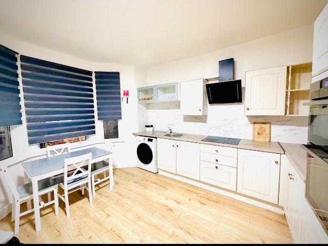 Apartment for rent in Upton, Greater London