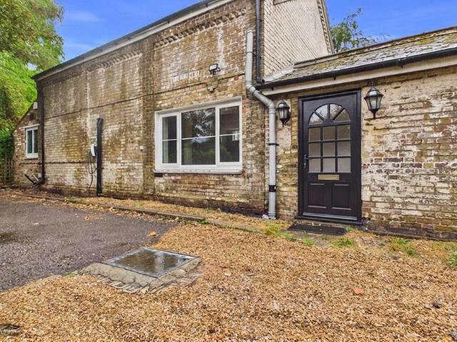 House for rent in Green Street Green, Monks Orchard