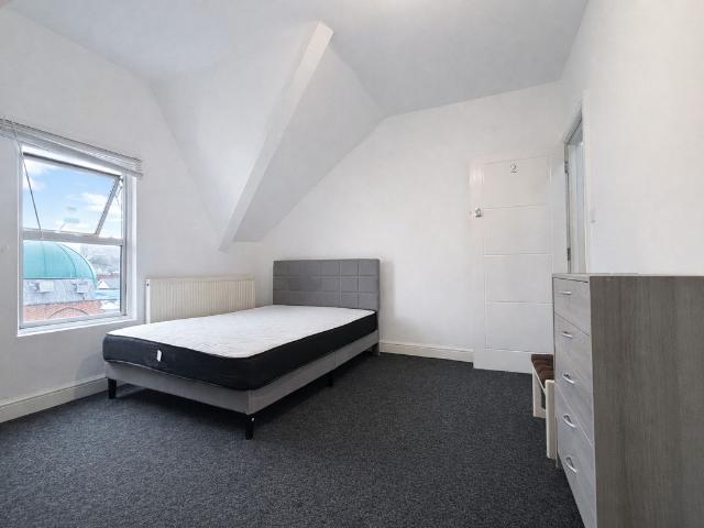 Room for rent in Castlefield, Cressex