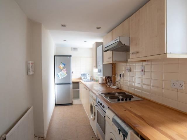 House for rent in Bulk, Bare