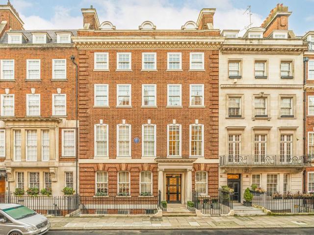 Apartment for rent in Marylebone, Greater London