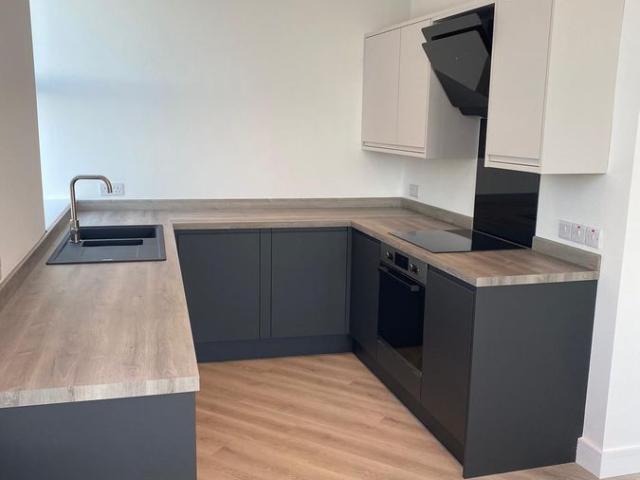 Apartment for rent in Poulton-le-Sands, Bare