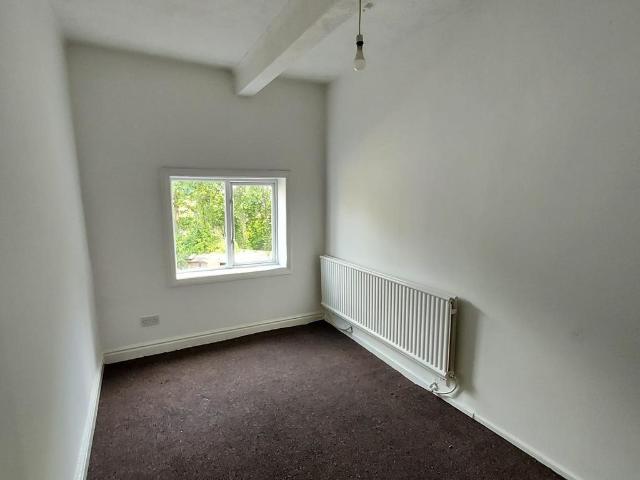 Apartment for rent in Outwood Gate, Bury