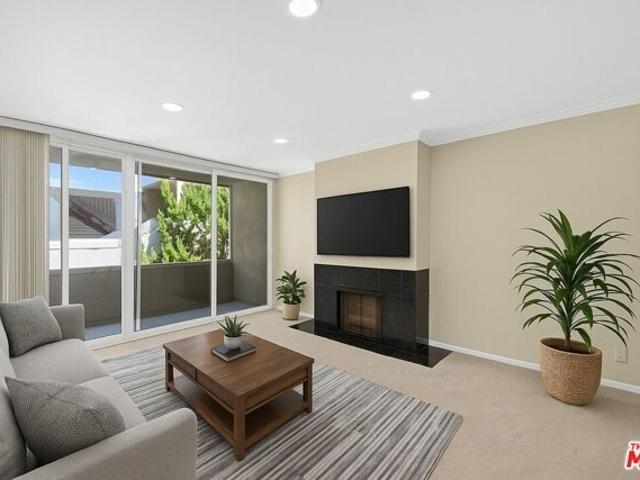 Condo for sale in Culver City, California