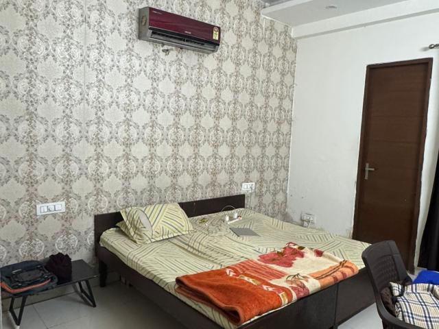 Flat for rent in Zirakpur, Punjab