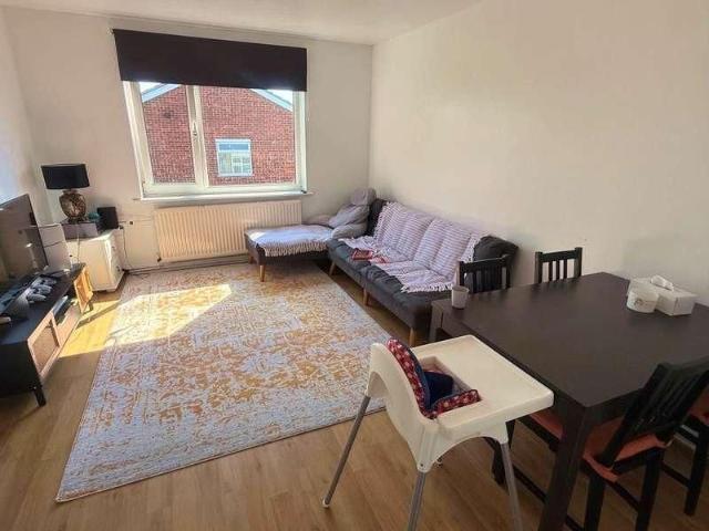 Townhouse for rent in Kirby Frith, Leicester