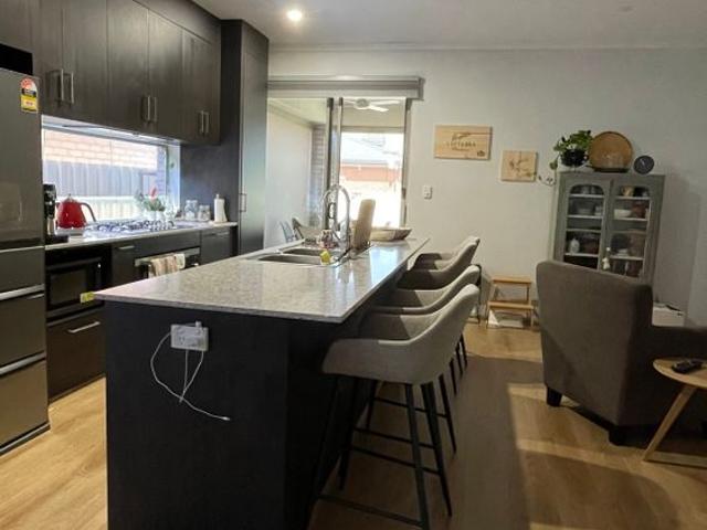 Room for rent in Horseshoe Creek, South Australia
