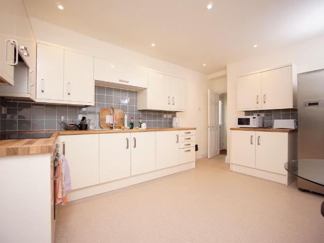 Apartment for rent in St.Judes, Mount Wise