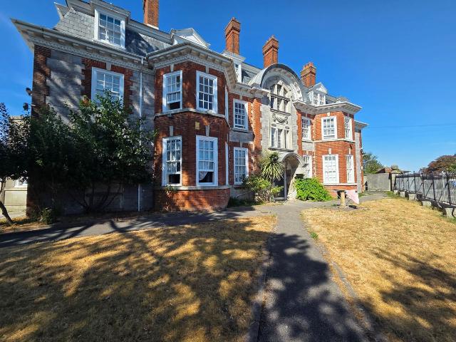 Apartment for rent in Greenbank, Mount Wise