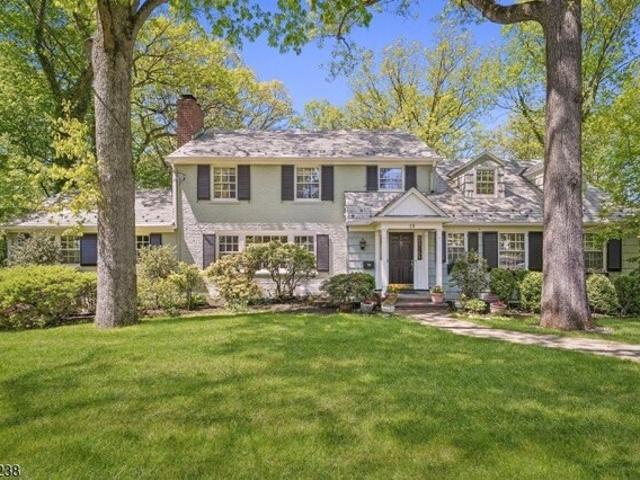 House for sale in Summit, New Jersey