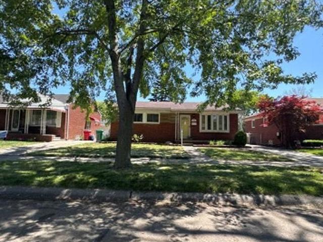 House for sale in Eastpointe, Michigan