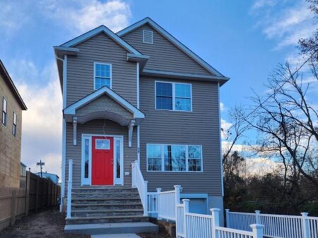 House for sale in Avenel, New Jersey