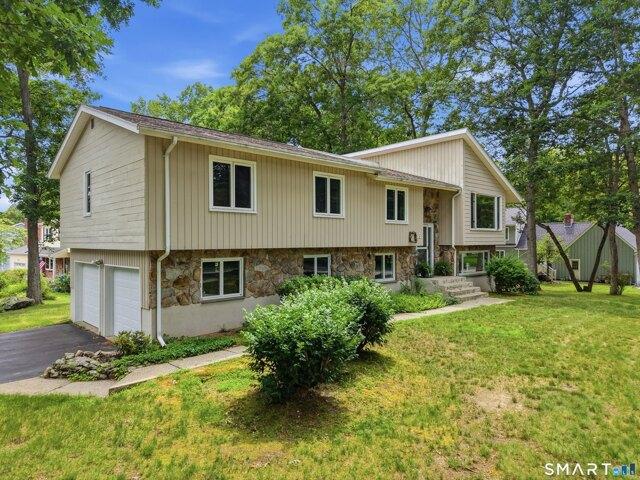 House for sale in East Lyme, Connecticut