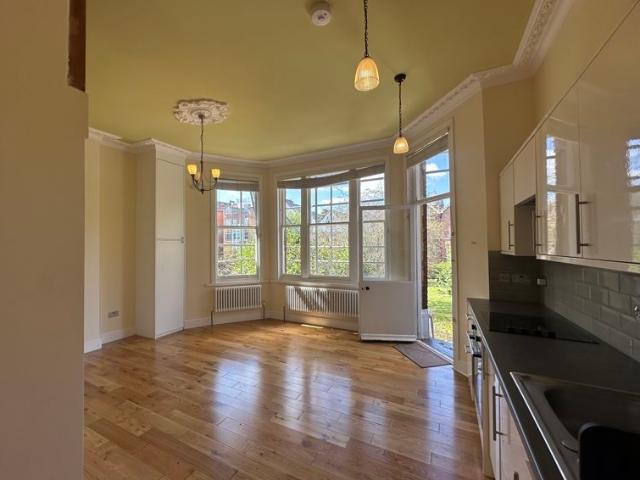 Studio for rent in South Hampstead, Greater London