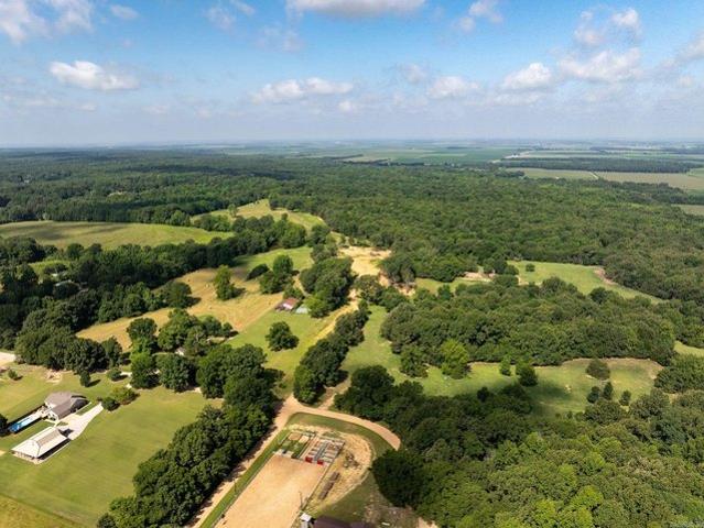 Farm for sale in Ark